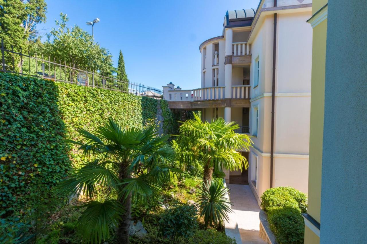 Villa Barbara Crikvenica Exteriör bild